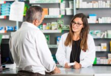 Mercato SOP e OTC 2025: la farmacia tiene, ma l’e-commerce accelera Nel mercato SOP e OTC 2025 l’e-commerce accelera