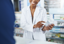 Lo dice anche il Rapporto Censis: per gli italiani, la farmacia è un “plus” per la sanità Secondo l'ultima versione del Rapporto Censis, il farmacista rappresenta un plus per la sanità italiana