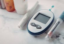 Dispositivi in farmacia, il caso Sardegna riaccende i riflettori sulle tariffe “antiche” La richiesta di un contributo extra in una farmacia in Sardegna riaccende i riflettori sul tema dei rimborsi attuali, spesso insufficienti a coprire i costi di produzione e acquisto dei presidi moderni