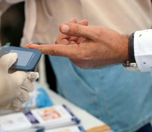 Continuità ospedale-territorio, andata e ritorno POCT farmacia