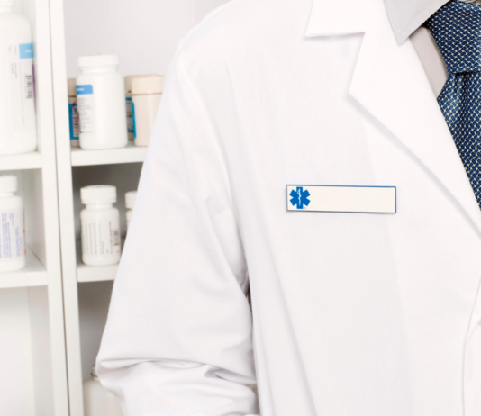 Premio Rosso Valentino a Vito Novielli: un riconoscimento all’eccellenza della farmacia pugliese Il premio Rosso Valentino a Vito Novielli di Federfarma Puglia