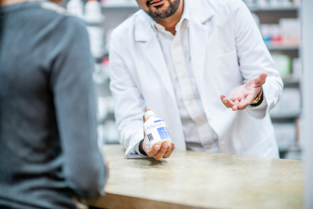 In farmacia, il tema dei dolori da ciclo mestruale emerge spesso con richieste rapide: un counseling breve e strutturato può cambiare l’esito: ridurre l’automedicazione disordinata, migliorare l’efficacia dei rimedi scelti e intercettare i segnali che richiedono approfondiment