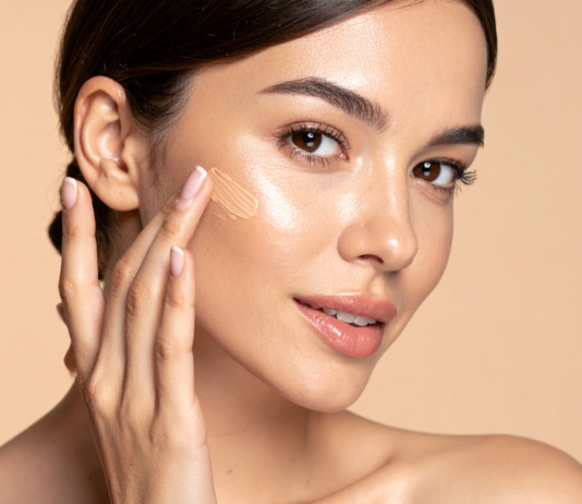 La farmacia nel beauty? L’hub che trasforma la complessità scientifica in soluzioni facili La farmacia nel beauty? L'hub che trasforma la complessità scientifica in soluzioni facili