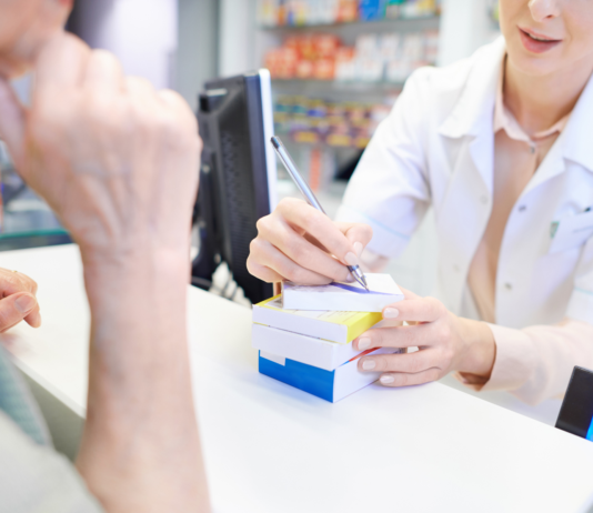 Uniformare l’incarnato: il consiglio al banco delle BB, CC e DD cream Uniformare l’incarnato: il consiglio al banco delle BB, CC e DD cream