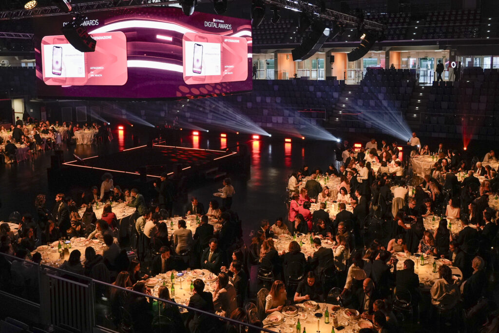 Gli AboutPharma Digital Awards sono il prestigioso riconoscimento che valorizza l’innovazione digitale nel mondo della salute e le migliori esperienze portate avanti da aziende farmaceutiche, produttori di medical device, agenzie e operatori del settore healthcare.