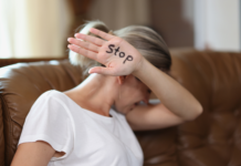 Via al Progetto Mimosa: le farmacie lombarde in prima linea contro la violenza di genere Via al Progetto Mimosa: le farmacie lombarde in prima linea contro la violenza di genere