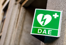Defibrillatori in ogni farmacia: la proposta di legge Ddl defibrillatori in farmacia