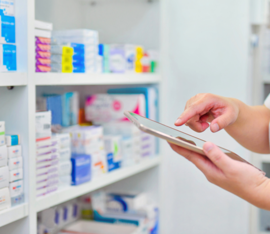 Automedicazione e IA in farmacia, tra fiducia e diffidenza Automedicazione e IA (tra fiducia e diffidenza)