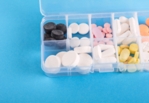Deblistering in farmacia: il sottosegretario Gemmato spiega funzionamento e regole operative Deblistering in farmacia: il sottosegretario Gemmato spiega funzionamento e regole operative