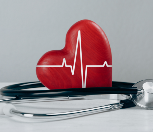 Cuore in farmacia: via alla terza edizione della campagna di prevenzione con ECG gratuiti Cuore in farmacia: via alla terza edizione della campagna di prevenzione con ECG gratuiti