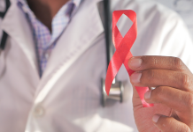 Giornata Mondiale contro l’AIDS: i casi restano stabili, ma preoccupano diagnosi tardive e contagi tra i più giovani