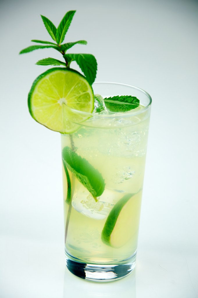 Il Mojito ha tra i suoi ingredienti il lime