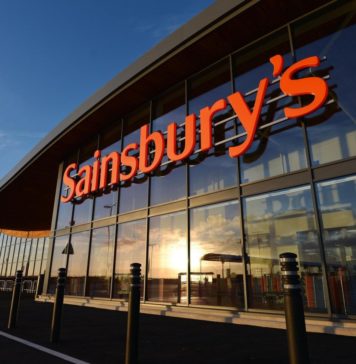 Sainsbury’s rivoluziona la spesa salutista con il piano Full on Fibre per l’ortofrutta Sainsbury's, la seconda catena di supermercato del Regno Unito, dichiara guerra alla plastica con un piano d'azione dettagliato