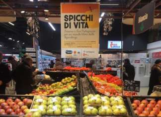 Mele e arance da Iper La Grande I a sostegno di San Patrignano