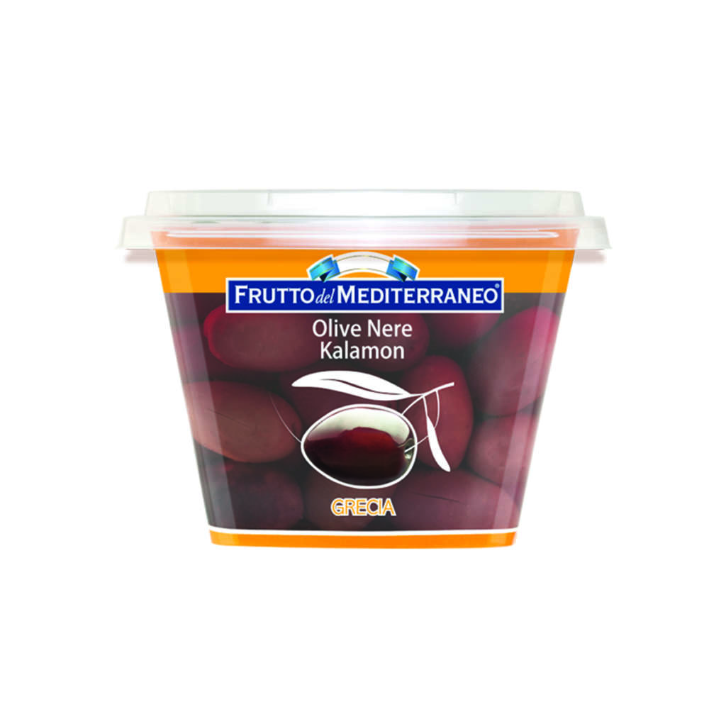Le olive Kalamon di Kalamata sono un’antica varietà che hanno trovato il proprio habitat ideale nel Peloponneso. Sono uno degli ingredienti della tradizionale insalata greca