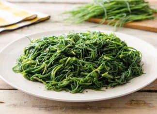 La barba dei frati si gusta in semplici insalate condite con olio extravergine e limone