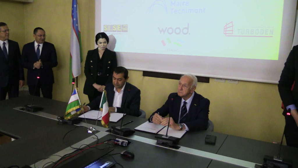 La sigla dell'intesa tra l’ambasciatore della Repubblica dell’Uzbekistan in Italia, Otabek Akbarov, e il presidente di Besana, Pino Calcagni