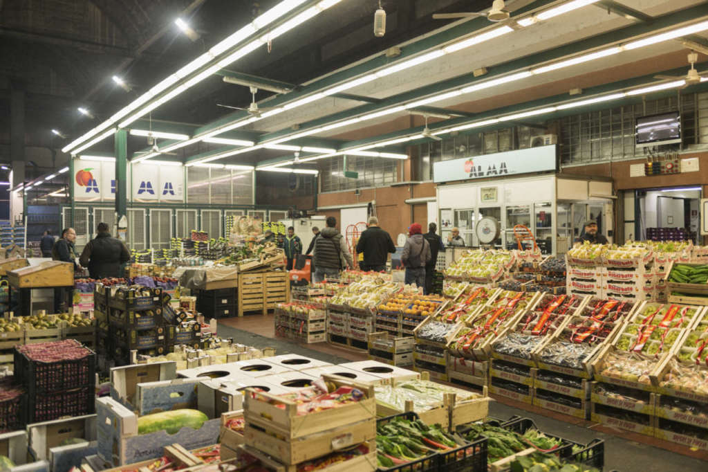 Il mercato ortofrutticolo di Milano