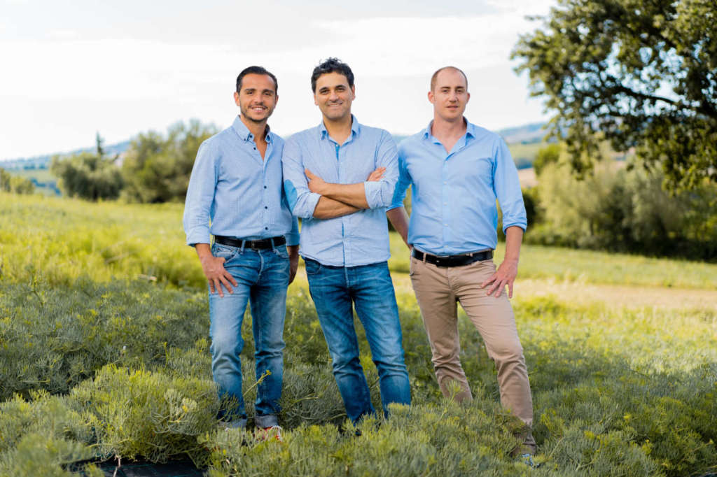 Alessandro Babbini (a sinistra) con gli altri soci dell'azienda conserviera Rinci