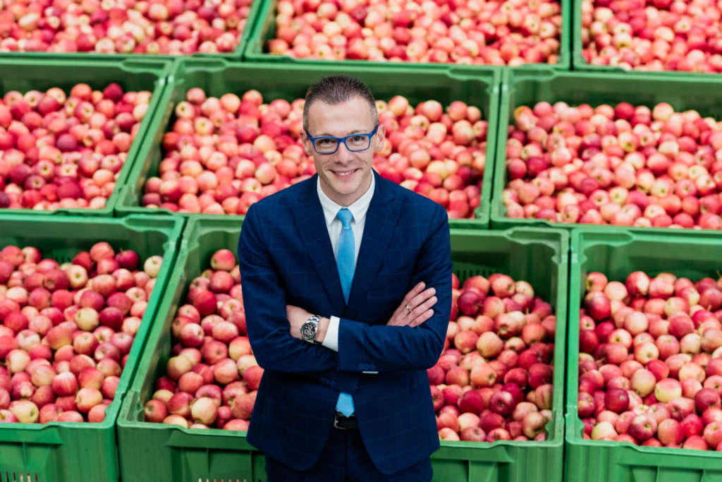 Fabio Zanesco, direttore commerciale dell’associazione dei produttori di mele della Val Venosta