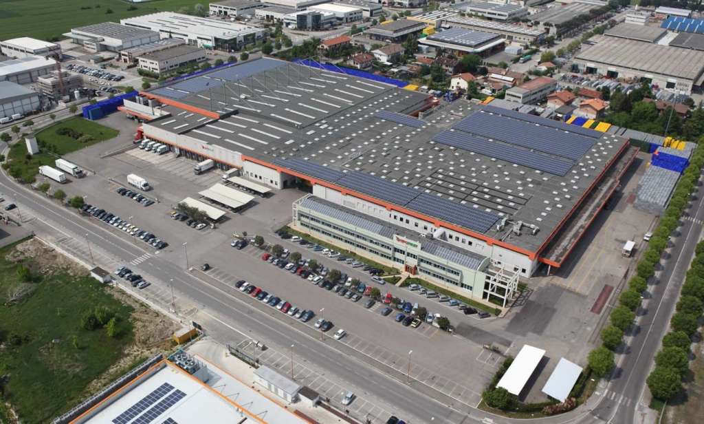 Stabilimento e sede Apofruit a Cesena