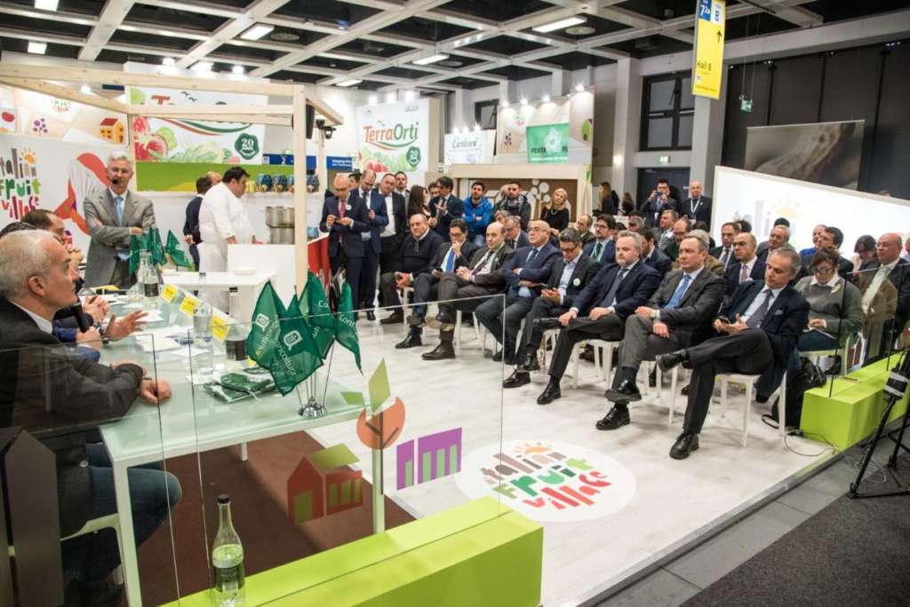 italian fruit village