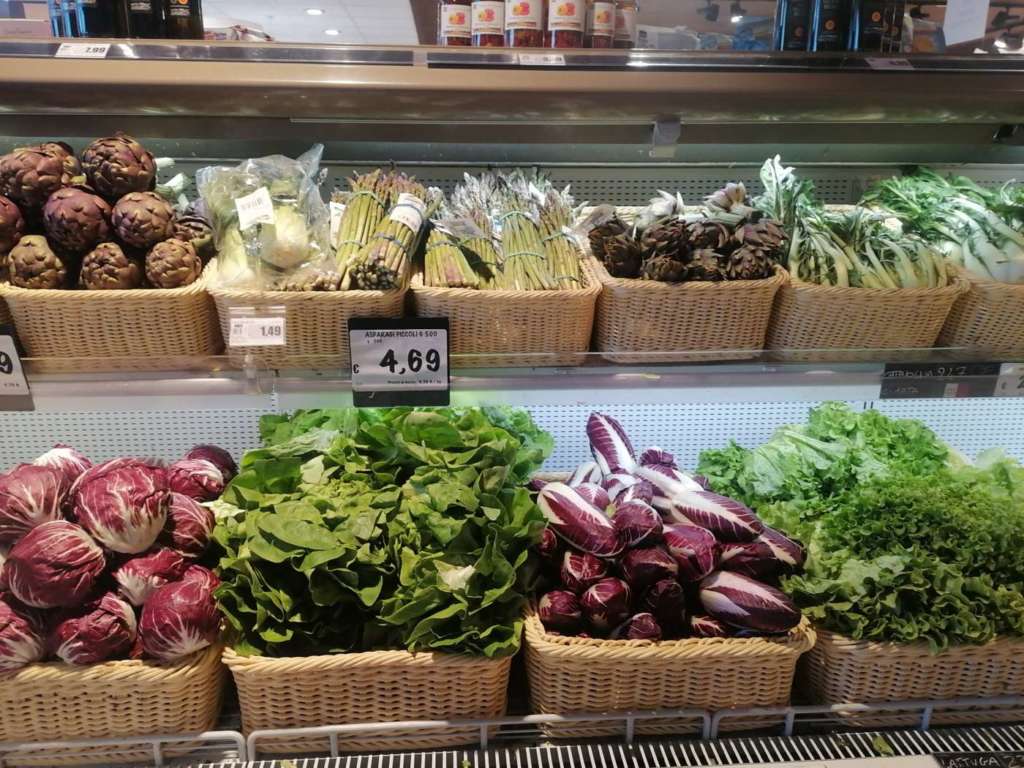 Parte la campagna degli asparagi