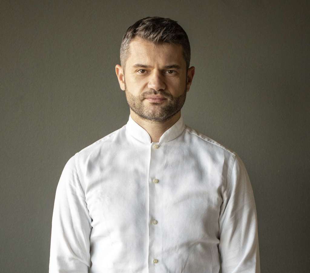 Lo chef Enrico Bartolini (credits Paolo Chiodini)