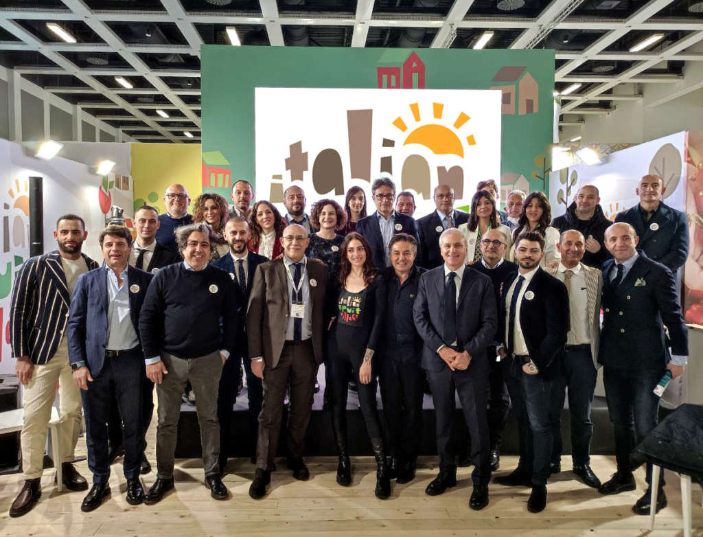 Foto di gruppo Italian Fruit Village all'ultima edizione di Fruit Logistica