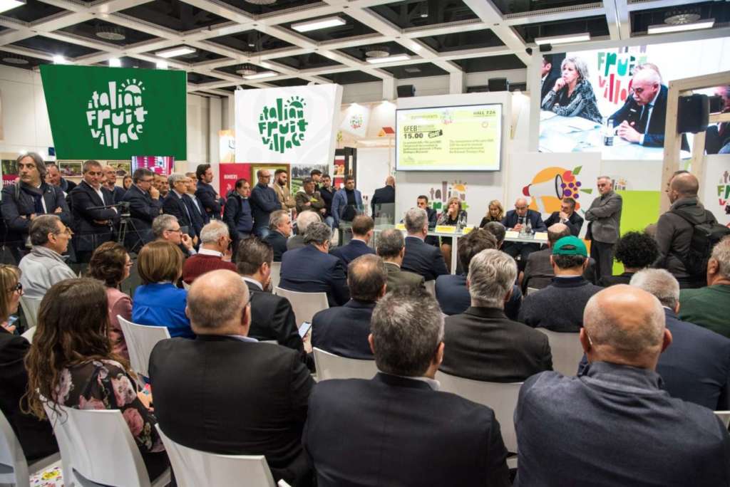 Un evento all'Italian Fruit Village