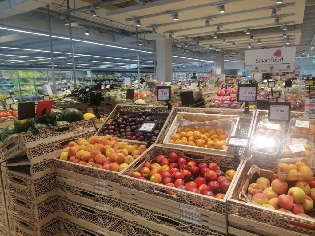 Previsti, a causa dell'alluvione, aumenti per diverse produzioni di frutta con effetto a cascata secondo il Car