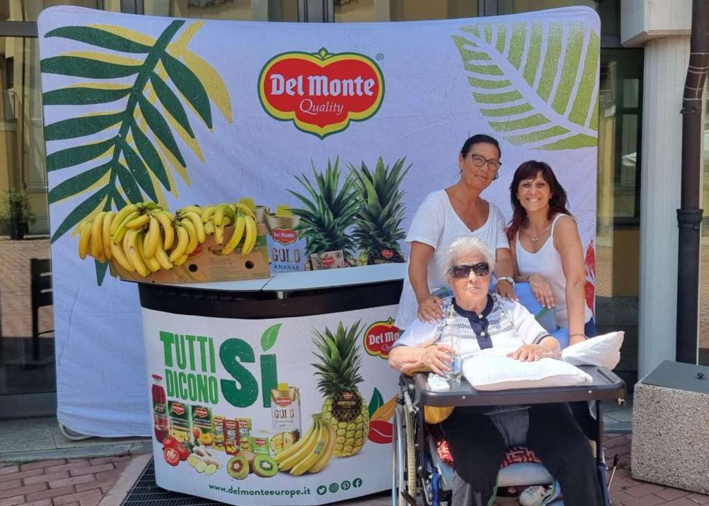 Primo weekend con le merende salutari di Del Monte (nella foto Simona Riccio, in piedi a destra)