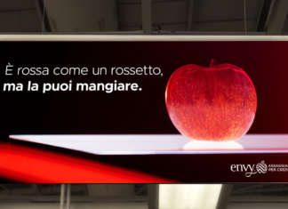 Envy: la promozione della mela esce dal reparto ortofrutta