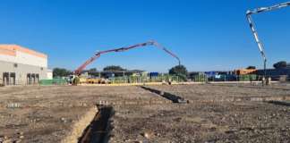 I lavori di ampliamento nello stabilimento di Apofruit a Scanzano Jonico, in provincia di Matera