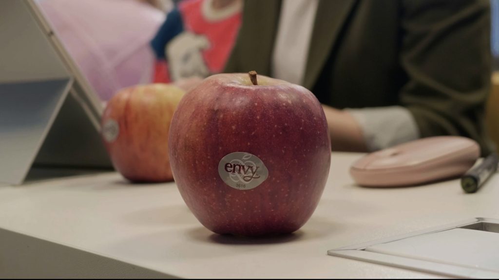 La mela envy rompe i canoni della comunicazione
