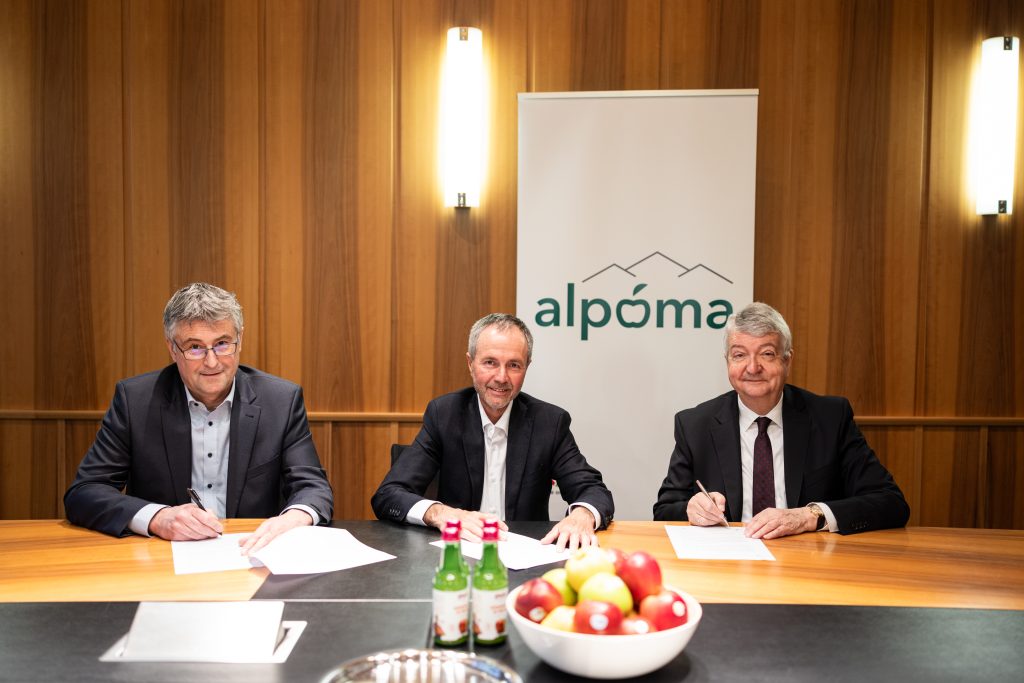 Da sinistra, i presidenti Johannes Runggaldier (Vog Products), Thomas Oberhofer (Vip) e Georg Kössler (Vog e alpoma) Photo: credits ©ArminHuber