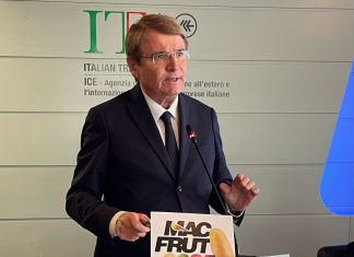 L'intervento di Renzo Piraccini, presentazione di Macfrut 2025