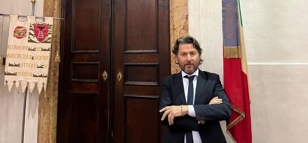 Leonardo Odorizzi, responsabile commerciale La Grande Bellezza Italiana e presidente Consorzio Pesca di Verona Igp, in un evento all'Accademia