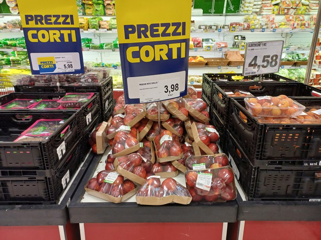 Deve ancora decollare la domanda di nettarine che hanno subito cattive condizioni climatiche