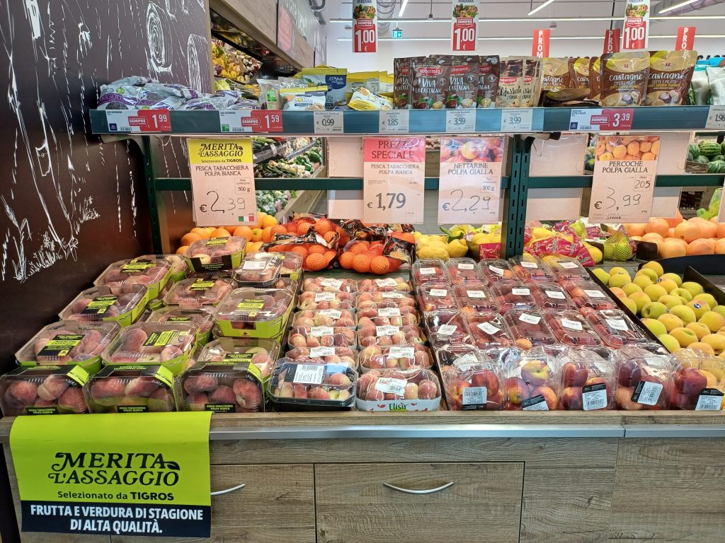 In ribasso i prezzi dei pesche e nettarine