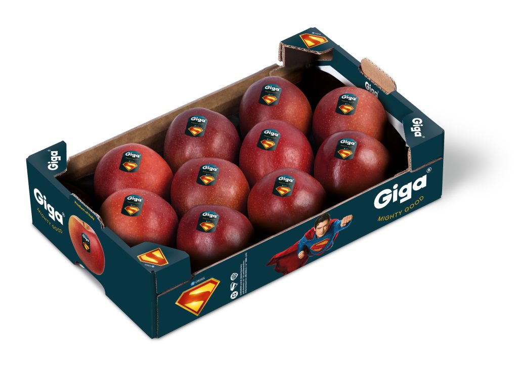 Il packaging delle mele Giga con il nuovo logo dedicato a Superman