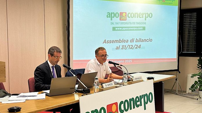 L'intervento del presidente Davide Vernocchi all'assemblea dei soci di Apo Conerpo