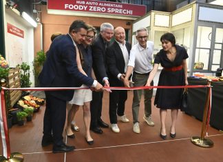 Una nuova sede dell’Hub di aiuto alimentare Foody Zero Sprechi  L'inaugurazione della nuova sede di Foody Zero Sprechi