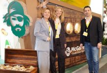 McGarlet: l’eccellenza operativa dietro il mercato della frutta esotica La proprietà di McGarlet accanto al logo del pirata verde, simbolo del brand leader della frutta esotica in Italia
