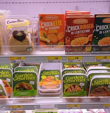 Prodotti plant-based a scaffale nel fresco