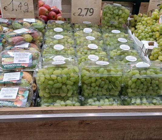 Ortofrutta, a marzo consumi in calo del 3% dopo un trimestre stabile In forte crescita i volumi dell'uva da tavola nel primo trimestre 2026