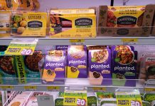Prodotti plant-based in un negozio