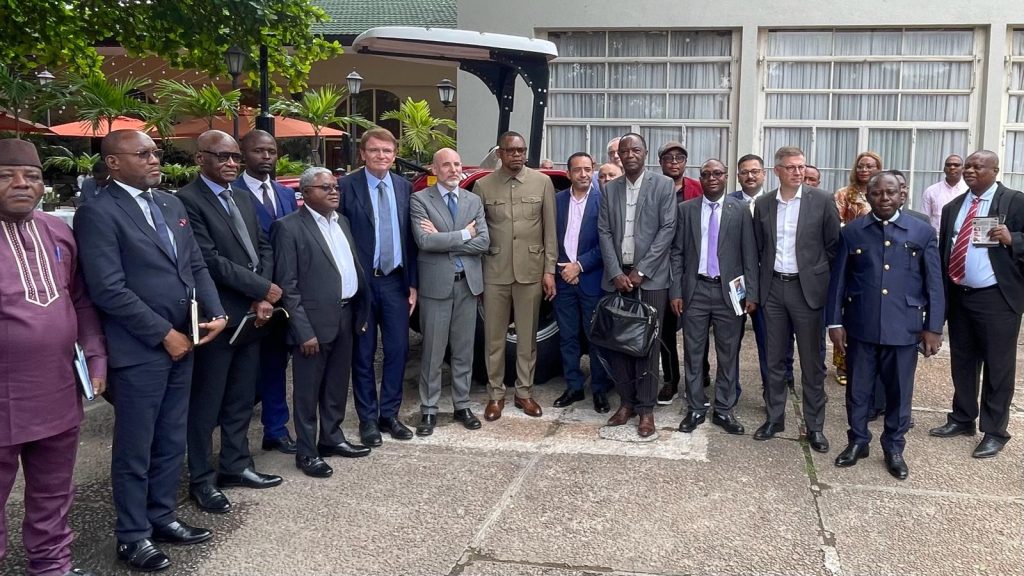 Renzo Praccini in occasione di una missione in Africa