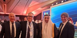 Nella foto (da sx) Paolo Gerevini, Ernesto Seppi, H.E. Khalid A. Al Falih, Minister of Investment dell’Arabia Saudita e Matteo Zoppas