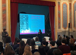 Studenti dell’Università di Ferrara a lezione da Pink Lady Pink Lady apre le porte ai giovani universitari